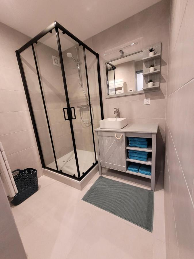 Il Vialetto, Appartement Capri, Spacieux, Tout Confort, Au Calme Jeumont Exterior foto